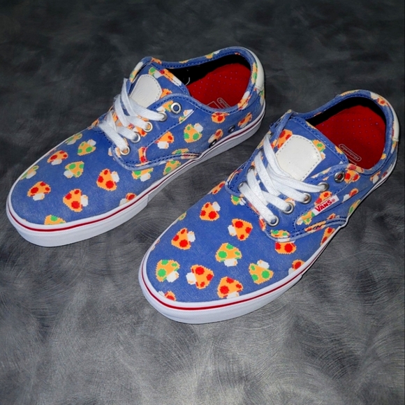 **RARE**Vans Nintendo x Chima Ferguson Pro 'Mushrooms' Blue/White Sneakers - Picture 1 of 9